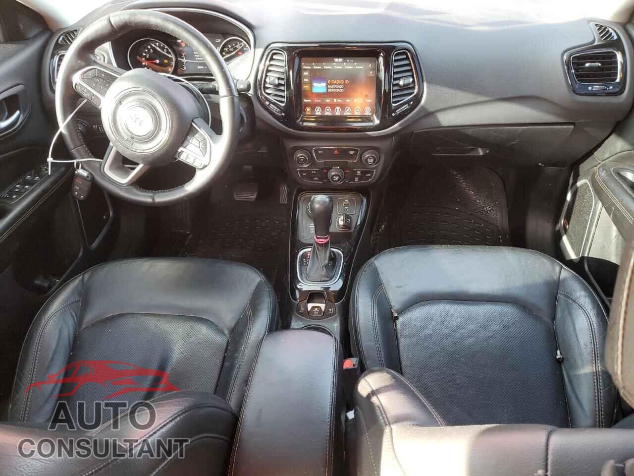 JEEP COMPASS 2018 - 3C4NJDCB6JT200313