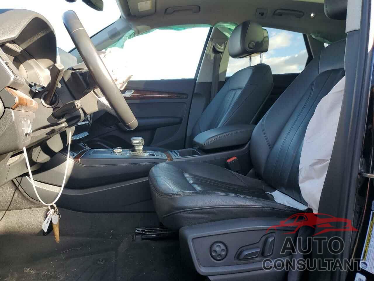 AUDI Q5 2018 - WA1BNAFY0J2032010