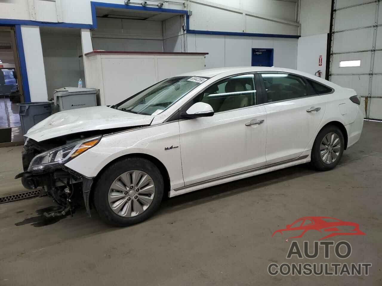 HYUNDAI SONATA 2016 - KMHE24L16GA011435