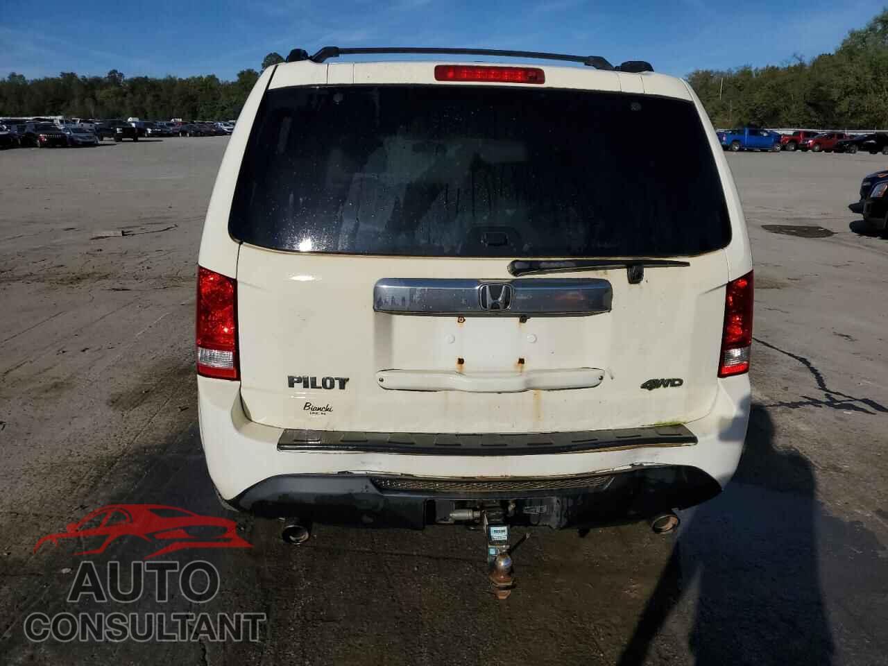 HONDA PILOT 2015 - 5FNYF4H44FB047798