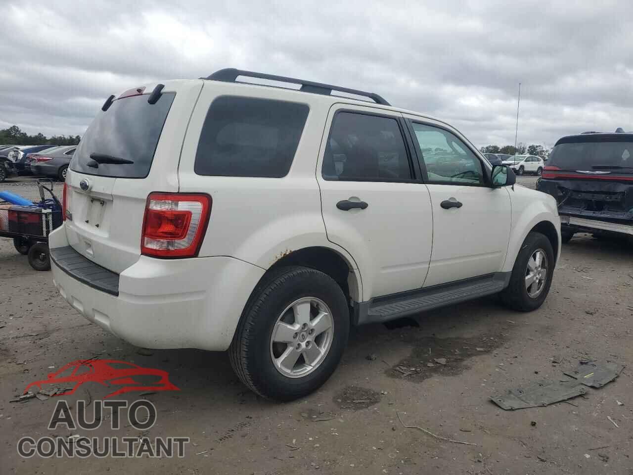 FORD ESCAPE 2012 - 1FMCU9D76CKB84099