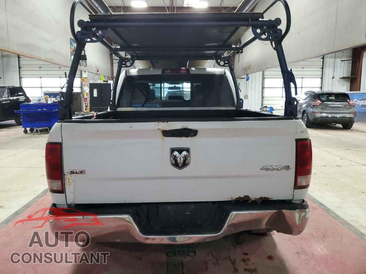 DODGE RAM 1500 2012 - 1C6RD7LT0CS320705