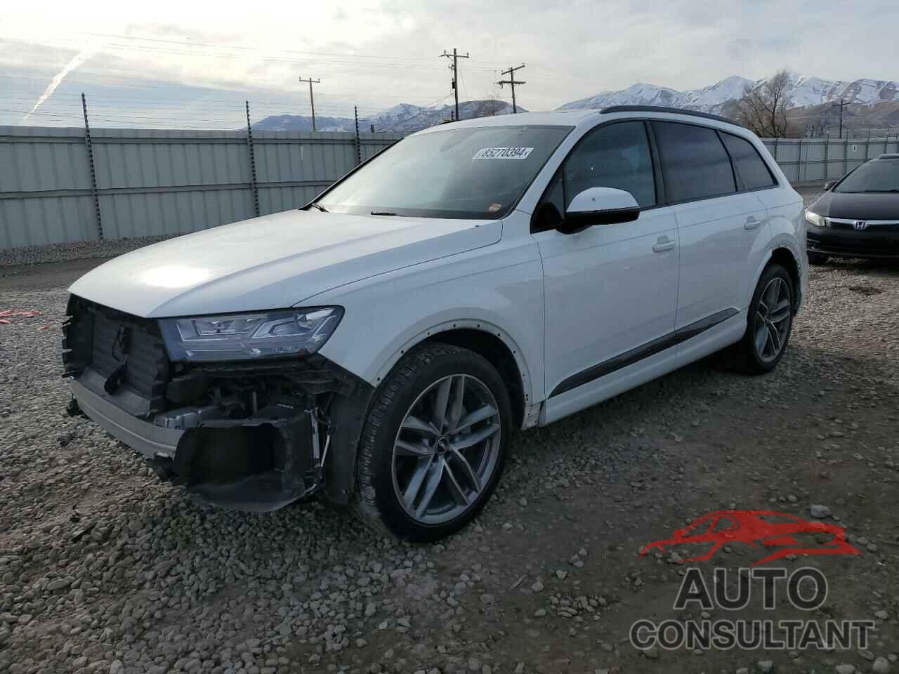 AUDI Q7 2018 - WA1VAAF72JD047371