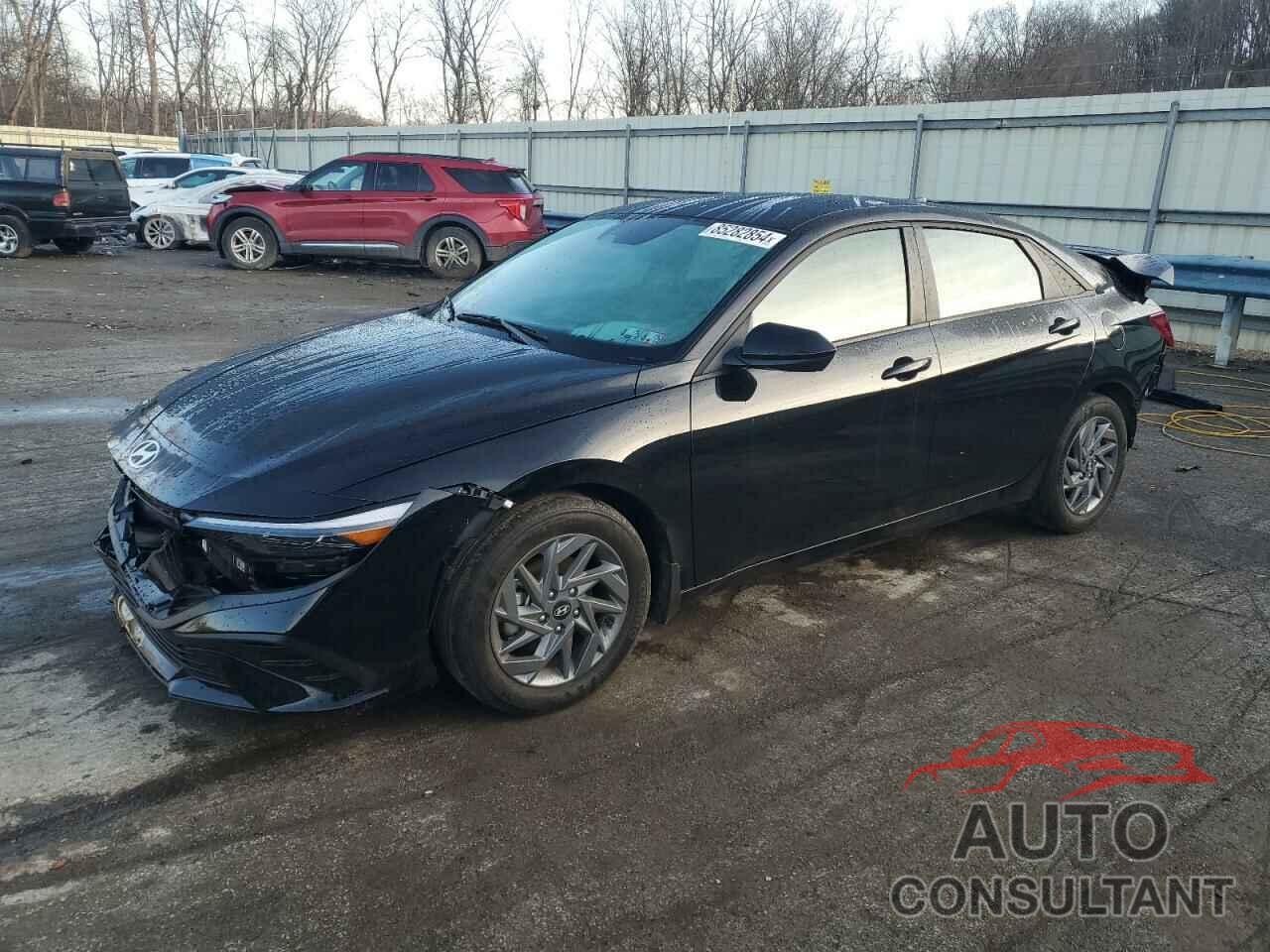 HYUNDAI ELANTRA 2024 - KMHLM4DG7RU768558