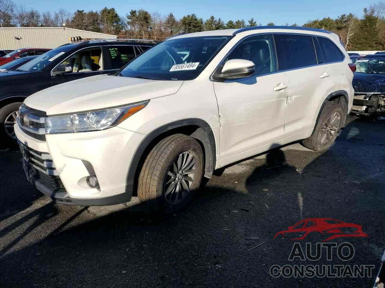 TOYOTA HIGHLANDER 2018 - 5TDJZRFH7JS554484