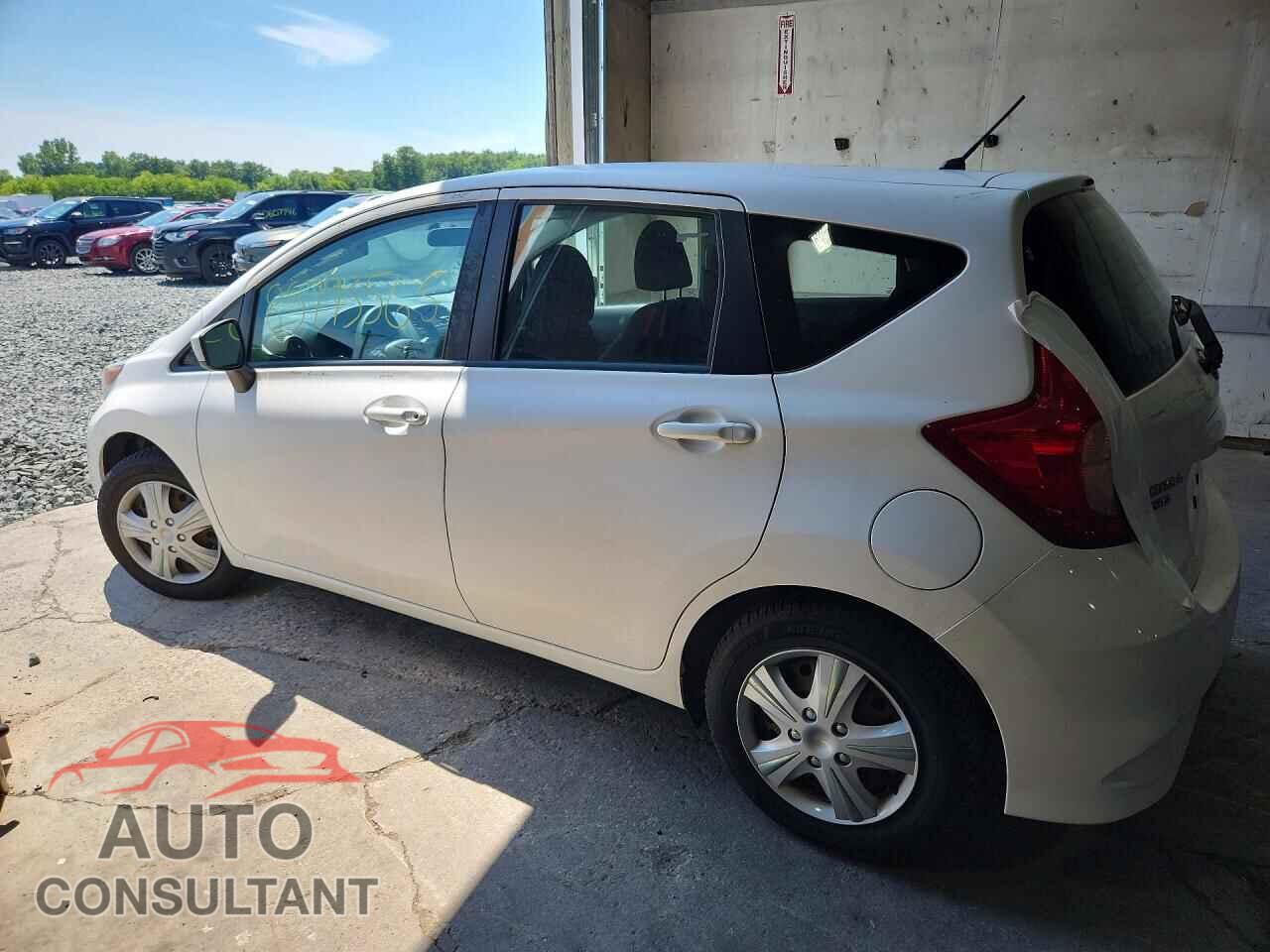 NISSAN VERSA 2017 - 3N1CE2CP3HL356950