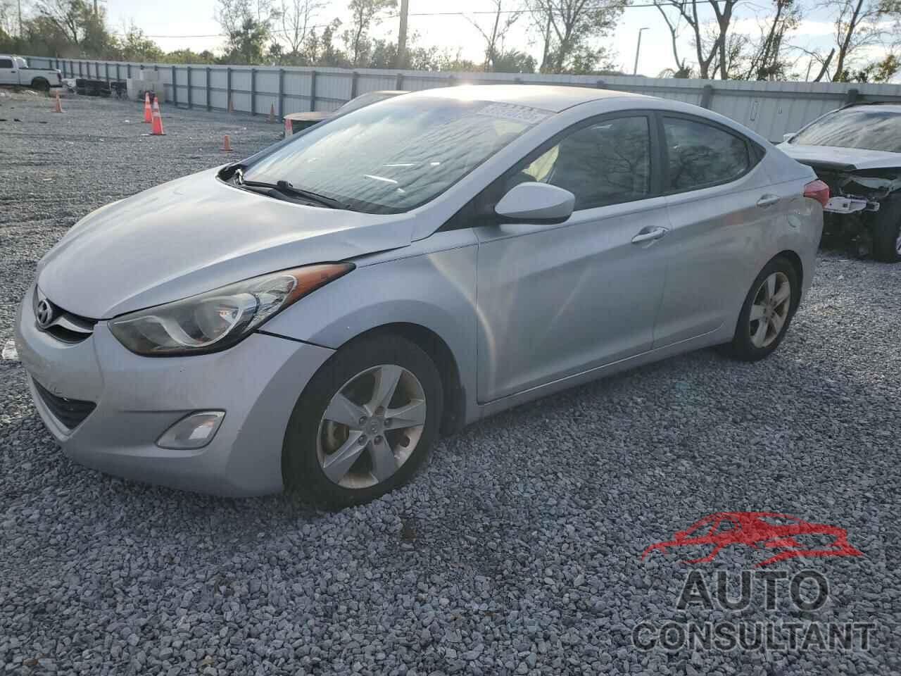 HYUNDAI ELANTRA 2013 - 5NPDH4AE2DH268519