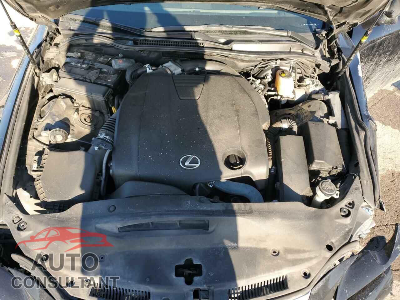 LEXUS IS 2015 - JTHCF1D26F5029249