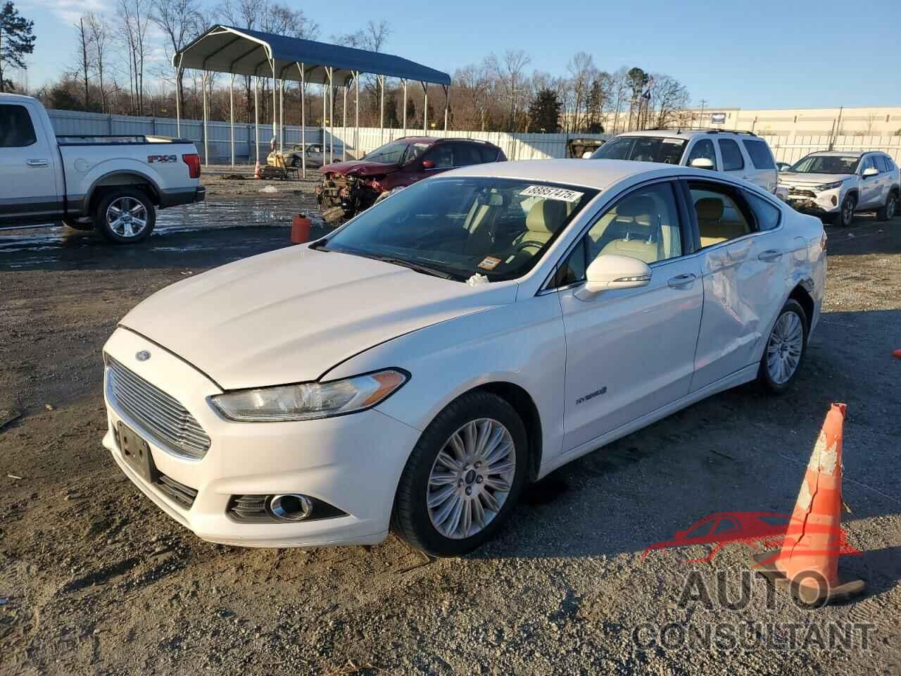 FORD FUSION 2013 - 3FA6P0LU5DR379786