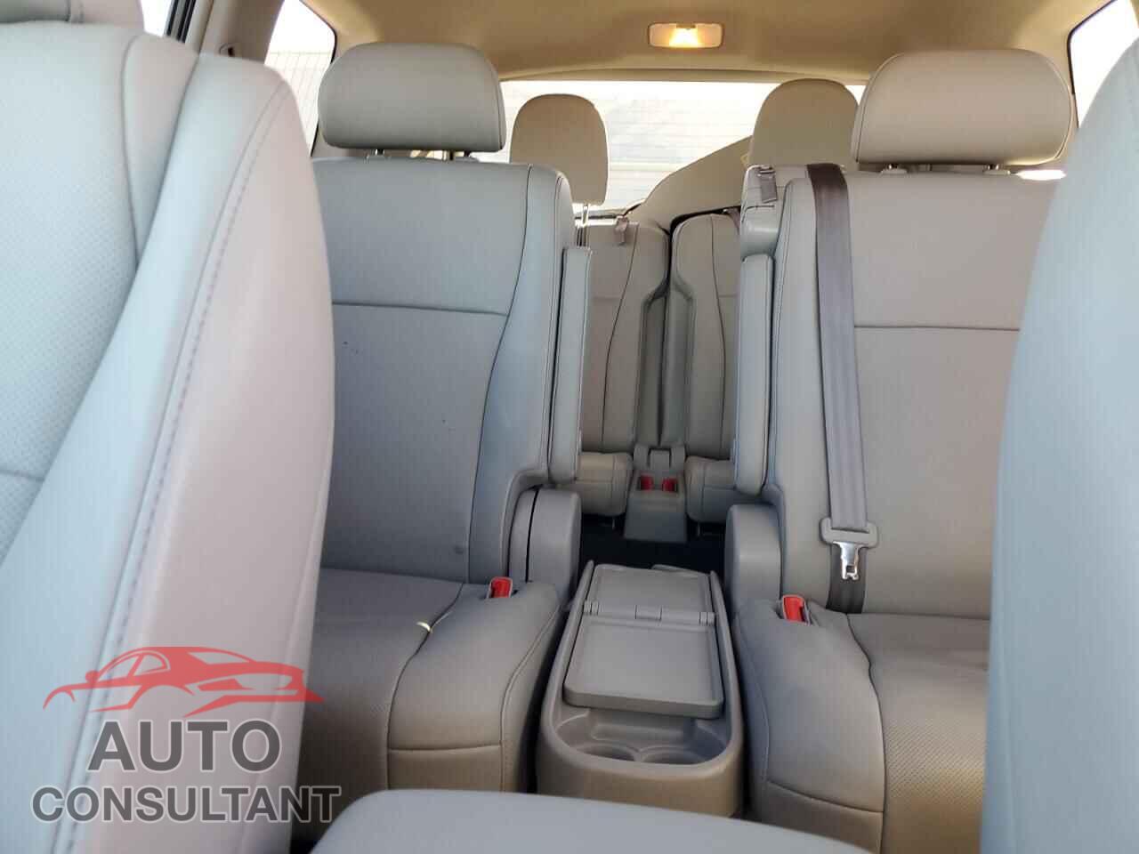 TOYOTA HIGHLANDER 2013 - 5TDYK3EH8DS112951
