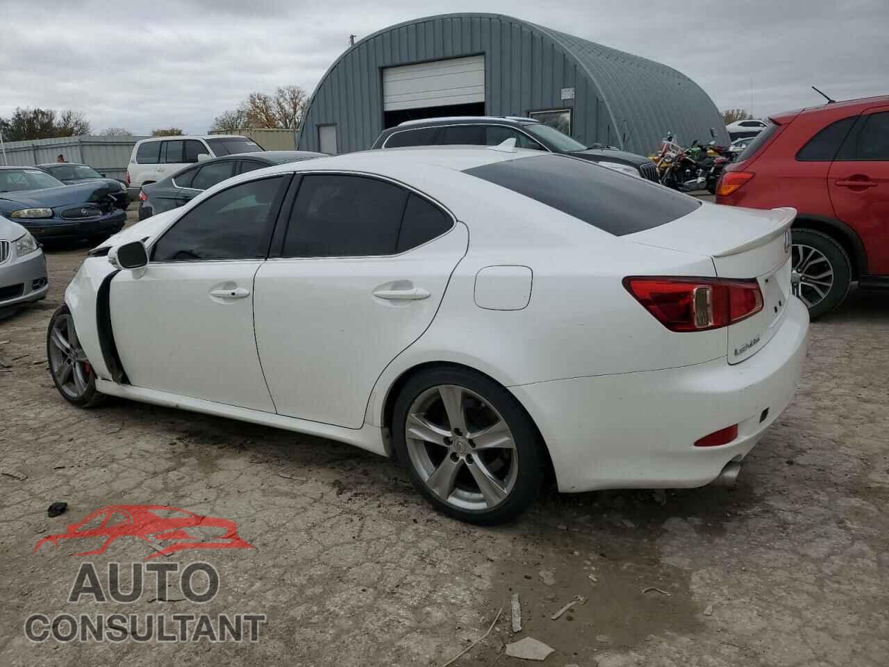 LEXUS IS 2011 - JTHBE5C22B5028245