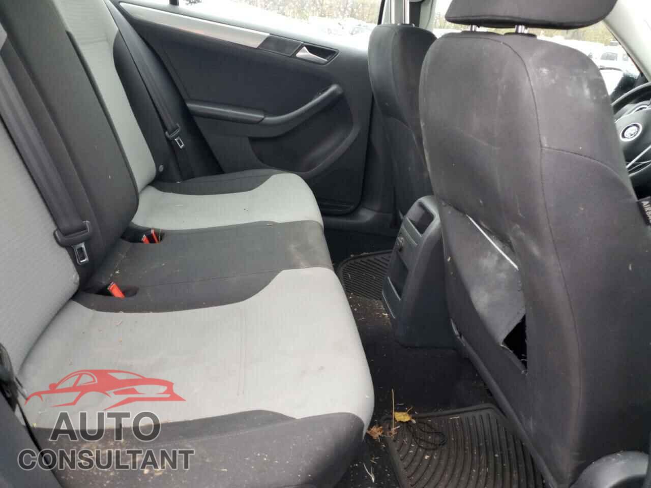 VOLKSWAGEN JETTA 2017 - 3VW2B7AJ3HM211623