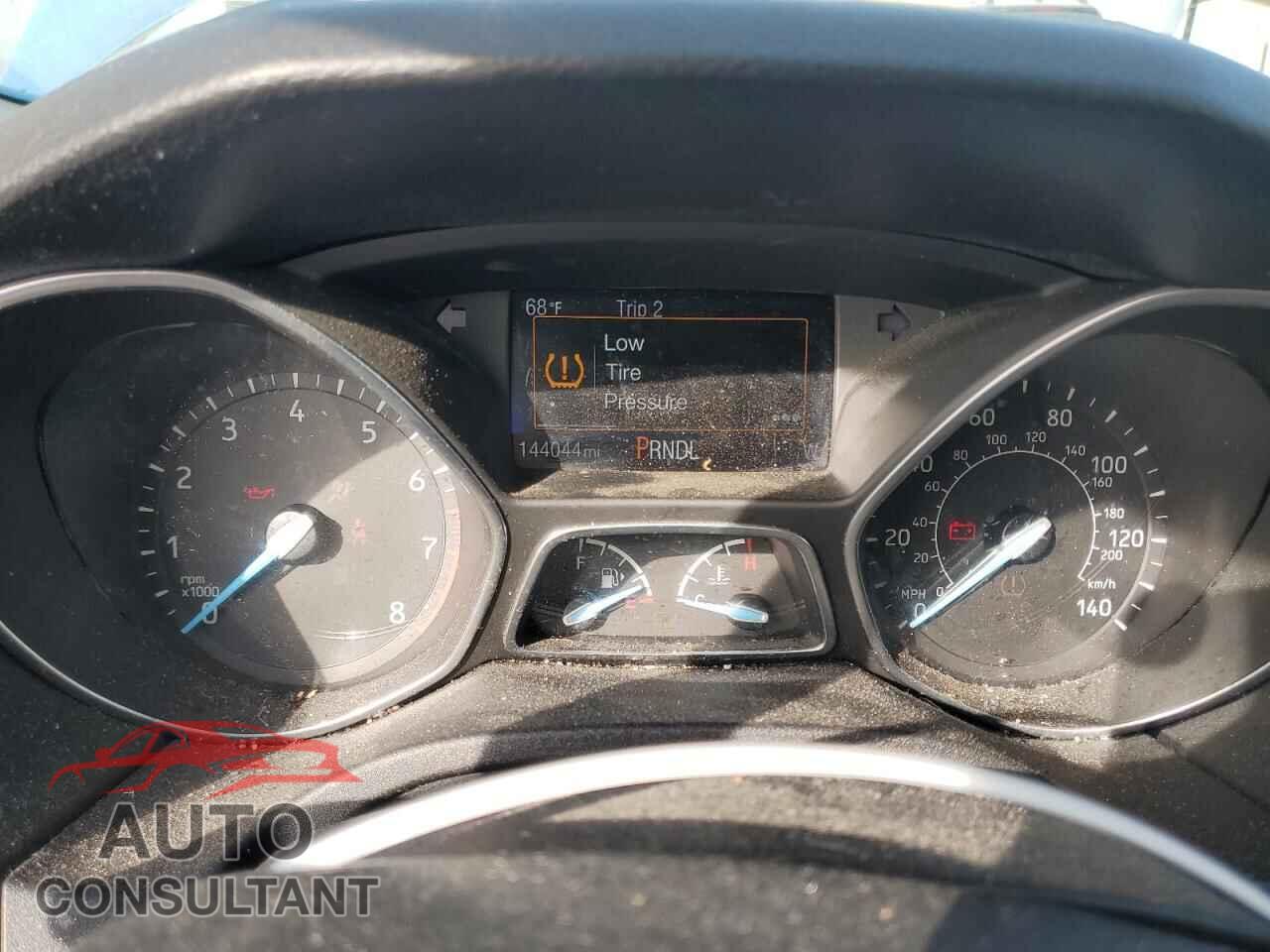 FORD FOCUS 2017 - 1FADP3F24HL224220