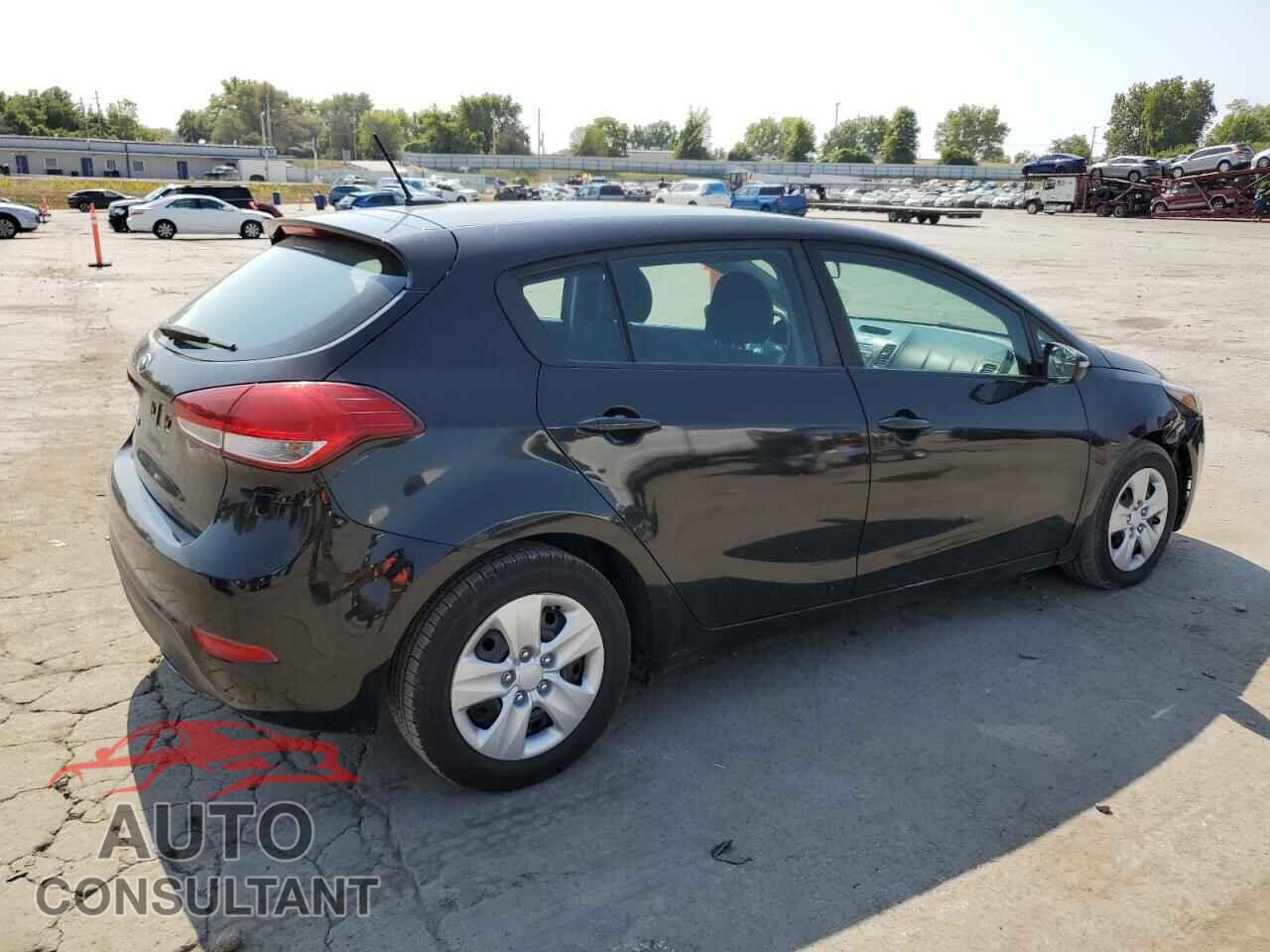 KIA FORTE 2017 - KNAFK5A82H5673003