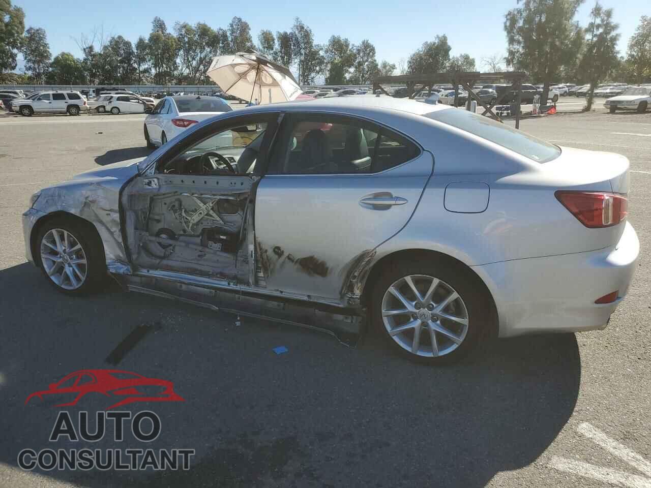 LEXUS IS 2013 - JTHCF5C23D5063932