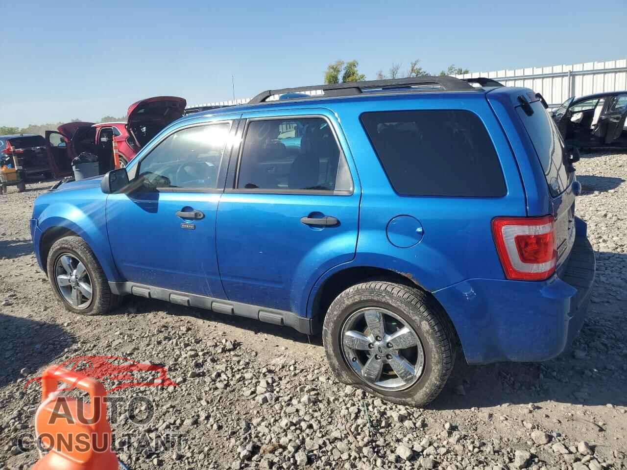 FORD ESCAPE 2011 - 1FMCU9DG0BKB10577