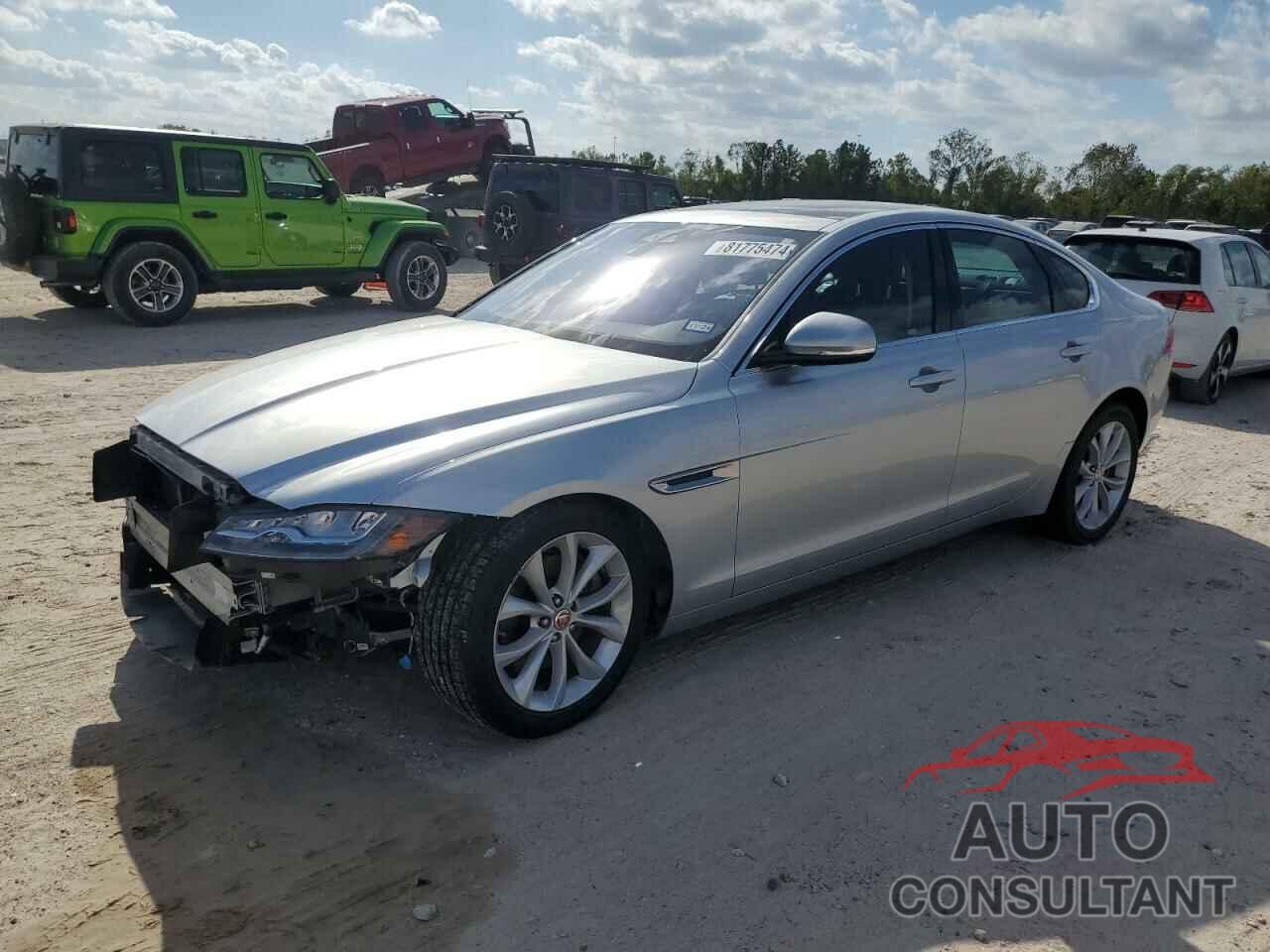 JAGUAR XF 2018 - SAJBD4FX8JCY55555