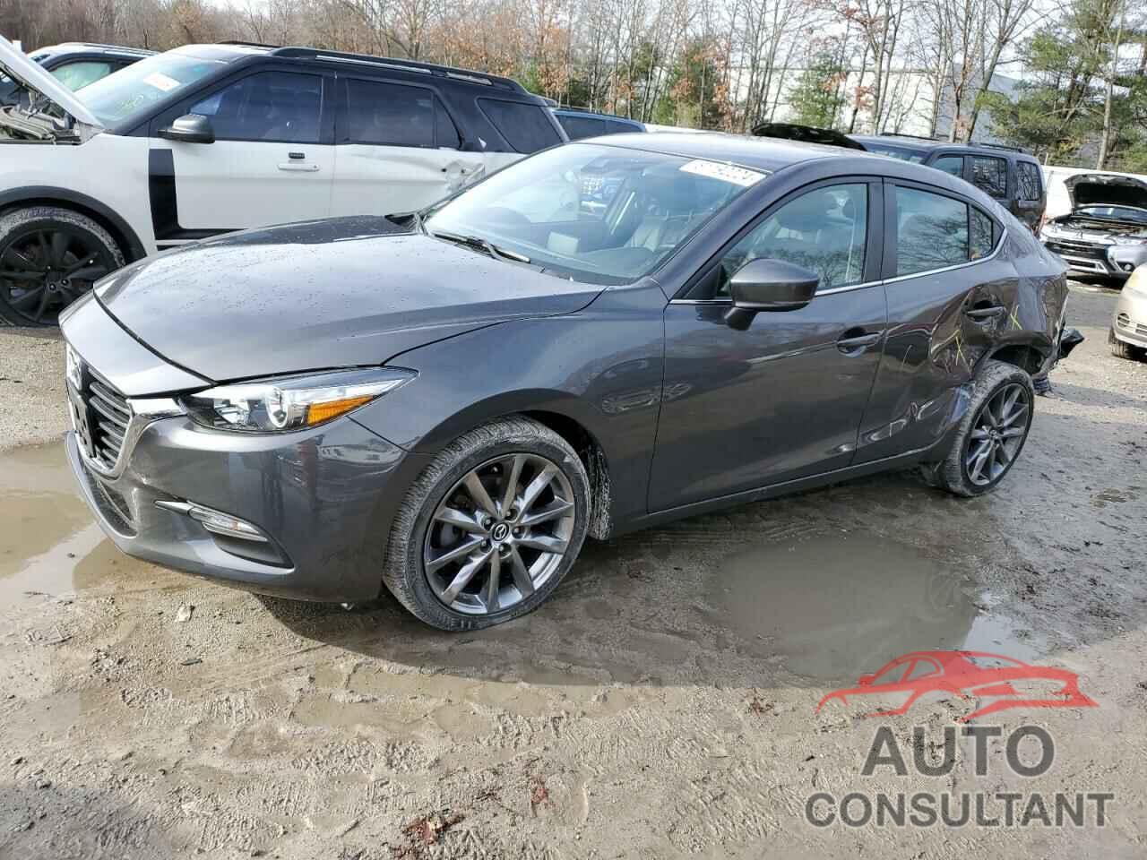 MAZDA 3 2018 - 3MZBN1V37JM230942