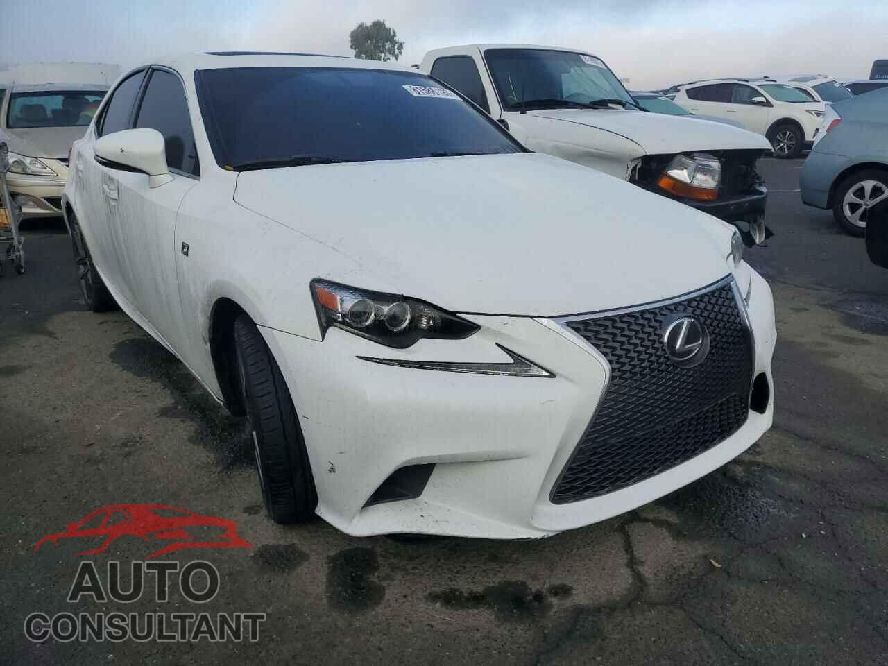 LEXUS IS 2015 - JTHBE1D24F5018605