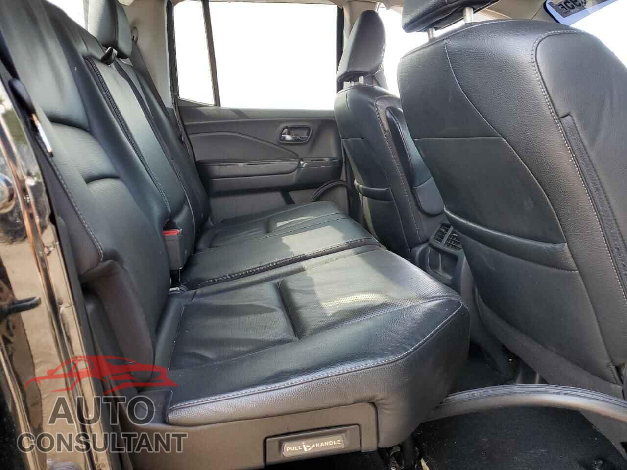 HONDA RIDGELINE 2017 - 5FPYK3F66HB007596