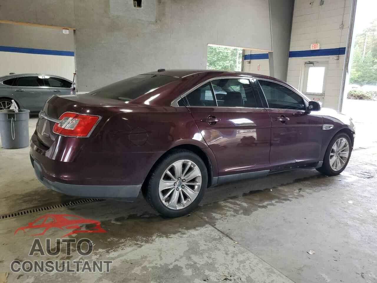 FORD TAURUS 2011 - 1FAHP2FW5BG156962