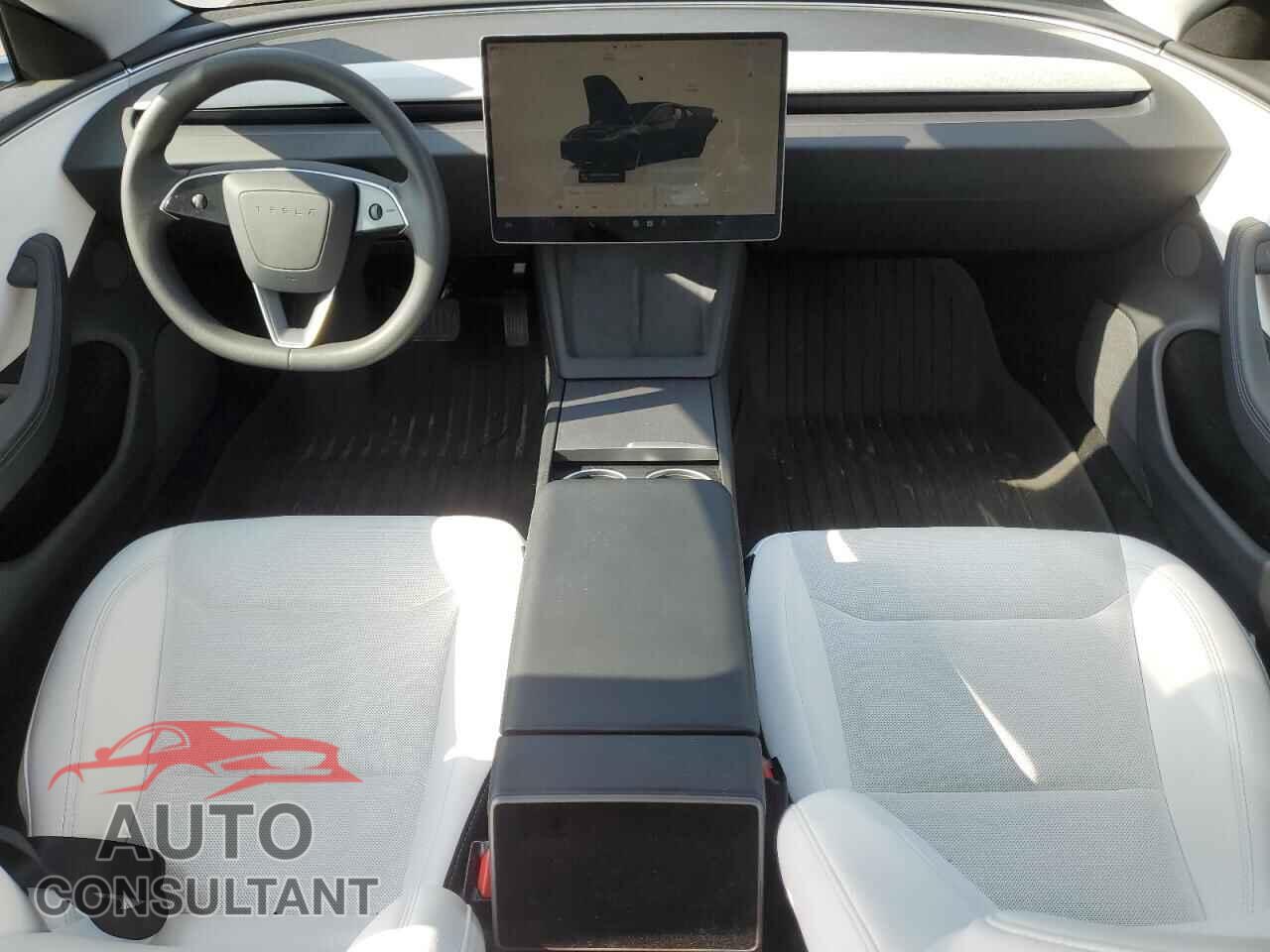 TESLA MODEL 3 2024 - 5YJ3E1EB7RF843965