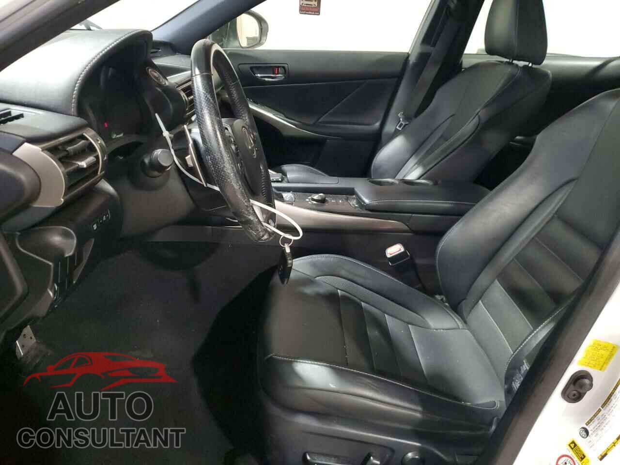 LEXUS IS 2015 - JTHCF1D20F5025259