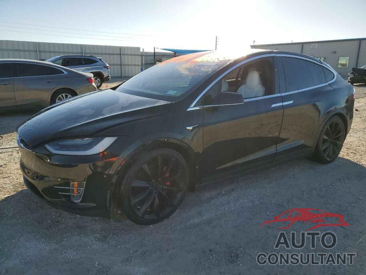 TESLA MODEL X 2019 - 5YJXCBE40KF155228