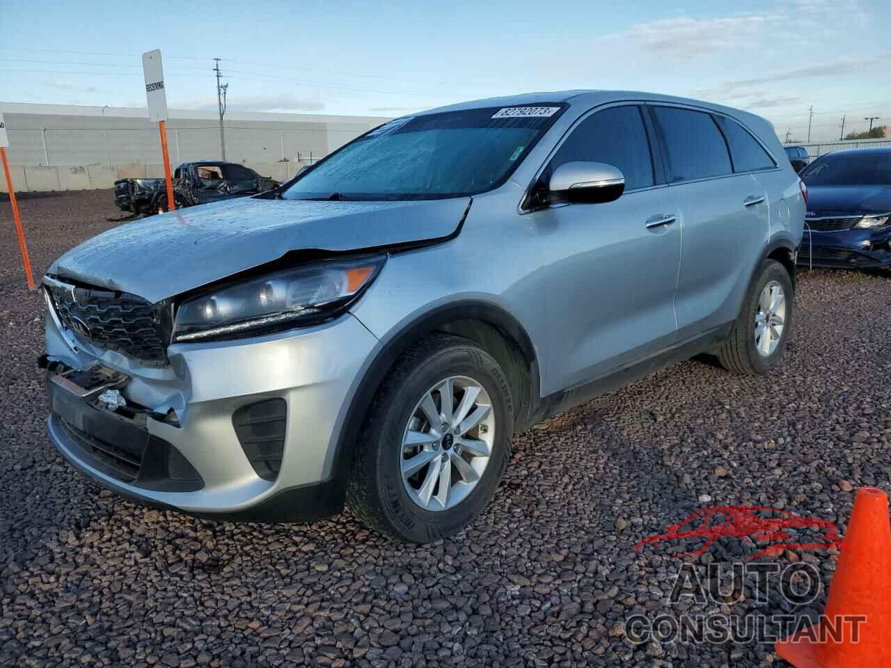 KIA SORENTO 2019 - 5XYPG4A59KG490656