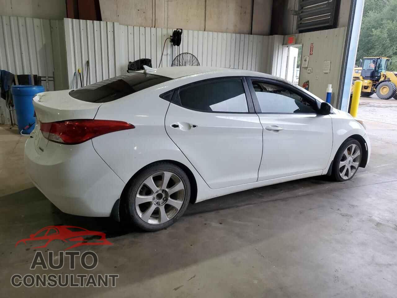 HYUNDAI ELANTRA 2013 - 5NPDH4AE4DH157342