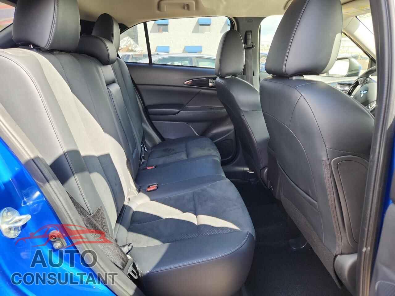 MITSUBISHI ECLIPSE 2024 - JA4ATWAA3RZ041697