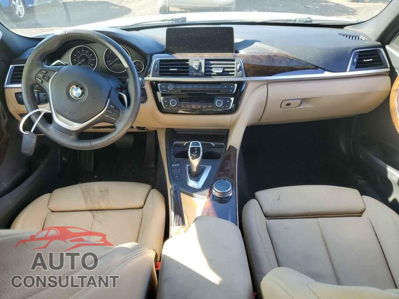 BMW 3 SERIES 2017 - WBA8D9C33HA005018