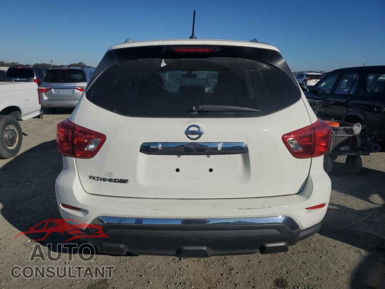 NISSAN PATHFINDER 2017 - 5N1DR2MN1HC610343
