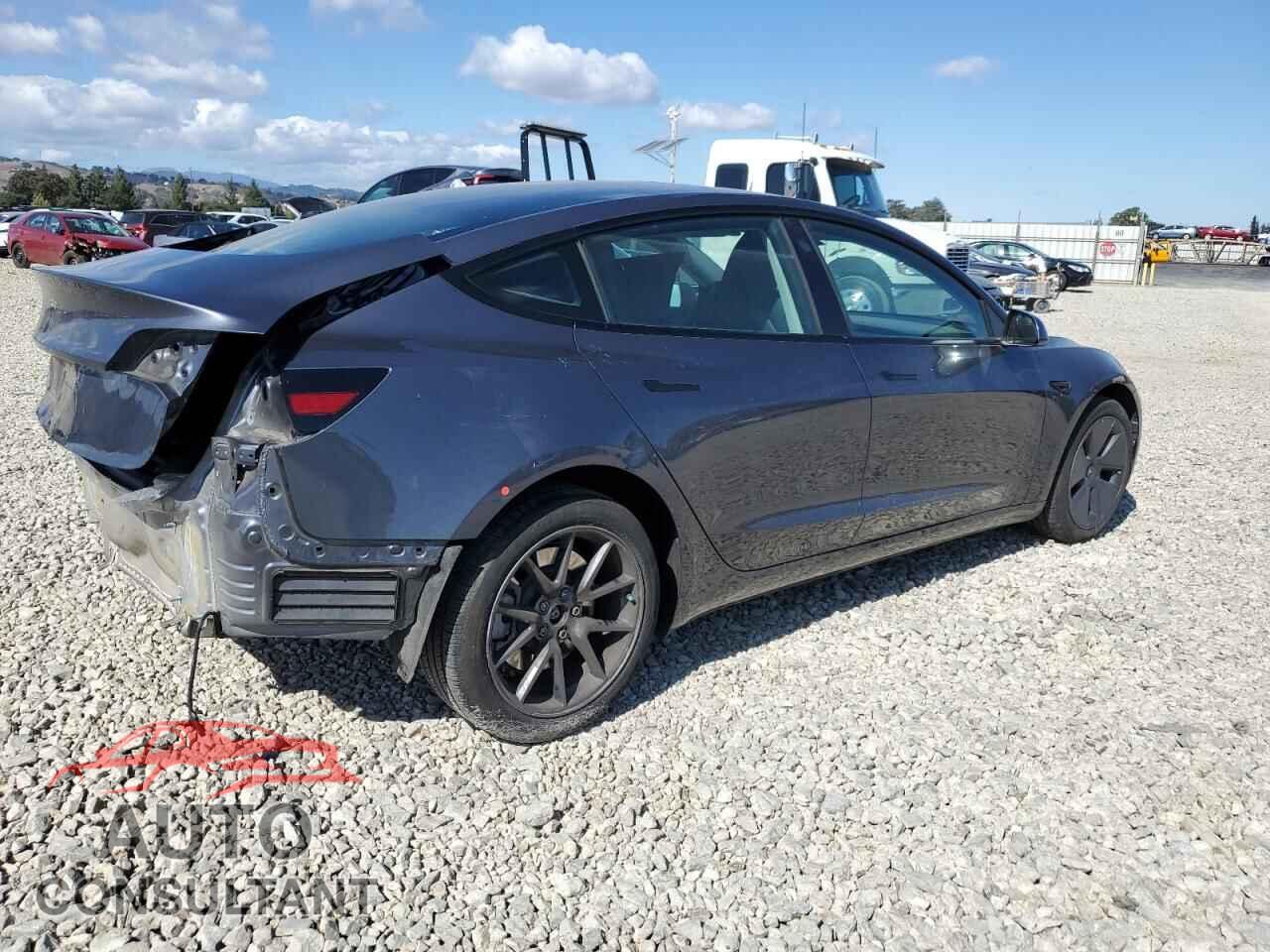TESLA MODEL 3 2023 - 5YJ3E1EA8PF543839