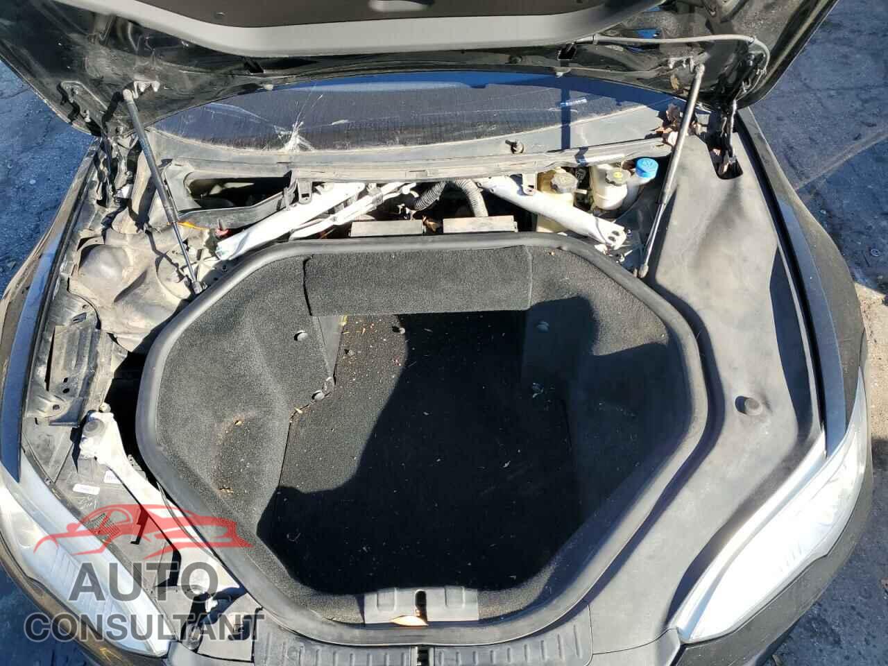 TESLA MODEL S 2013 - 5YJSA1CN5DFP17522
