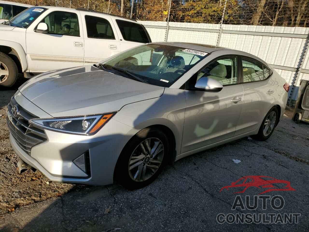 HYUNDAI ELANTRA 2019 - 5NPD84LF8KH484927