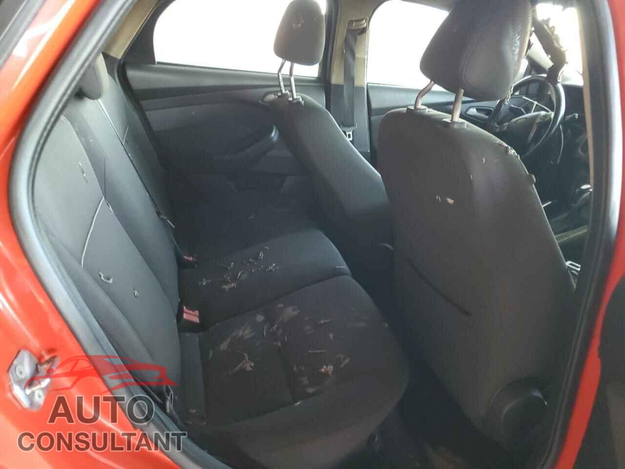 FORD FOCUS 2012 - 1FAHP3M21CL382897