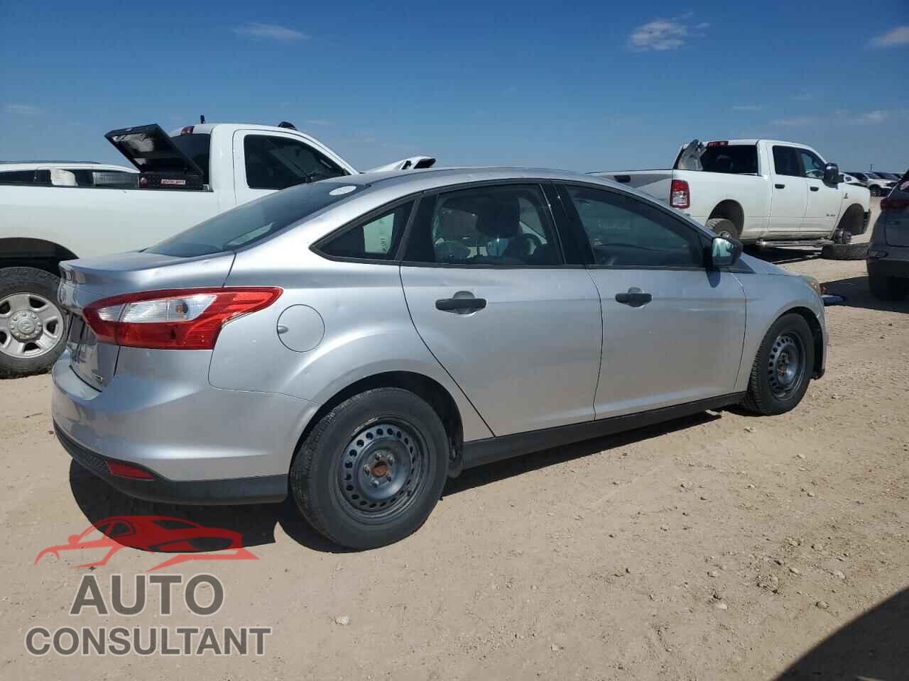 FORD FOCUS 2012 - 1FAHP3E2XCL475951