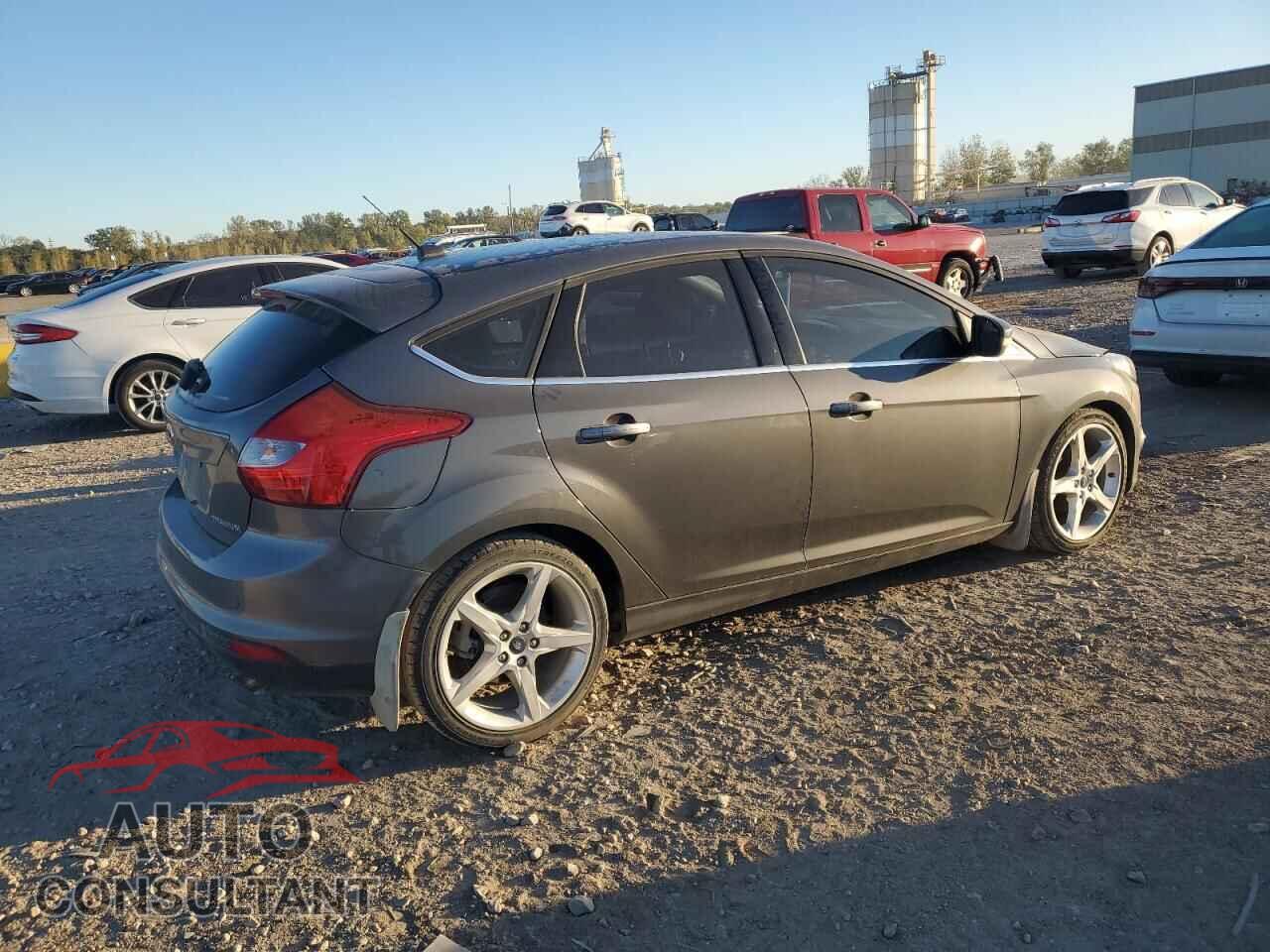 FORD FOCUS 2012 - 1FAHP3N23CL361922