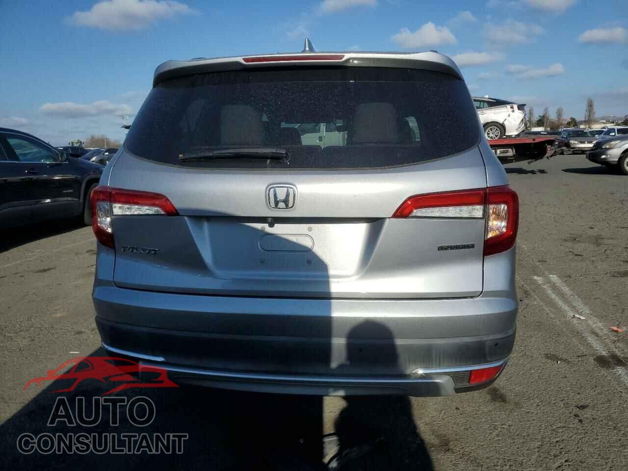 HONDA PILOT 2019 - 5FNYF5H68KB044386