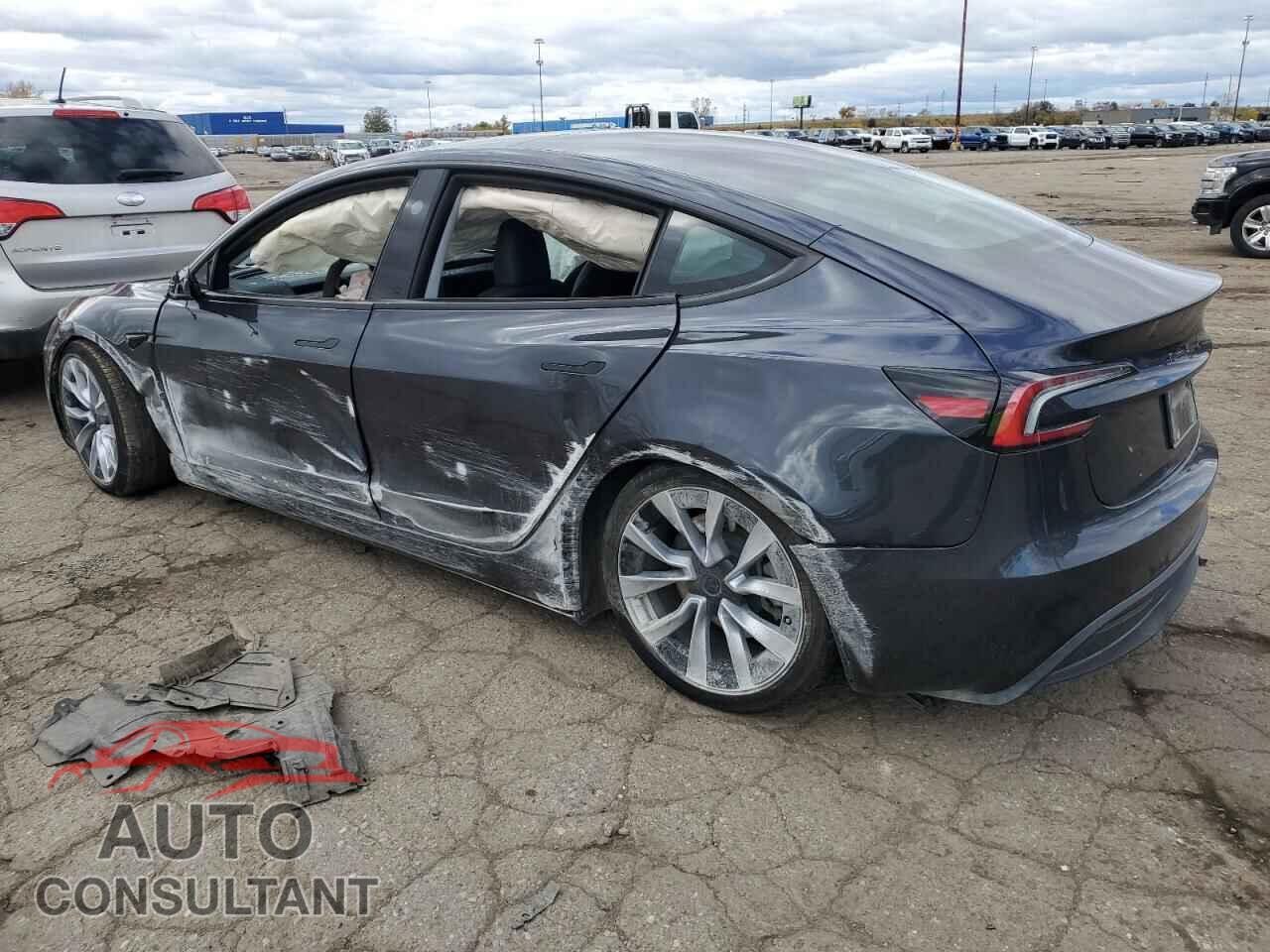 TESLA MODEL 3 2024 - 5YJ3E1EB2RF798417