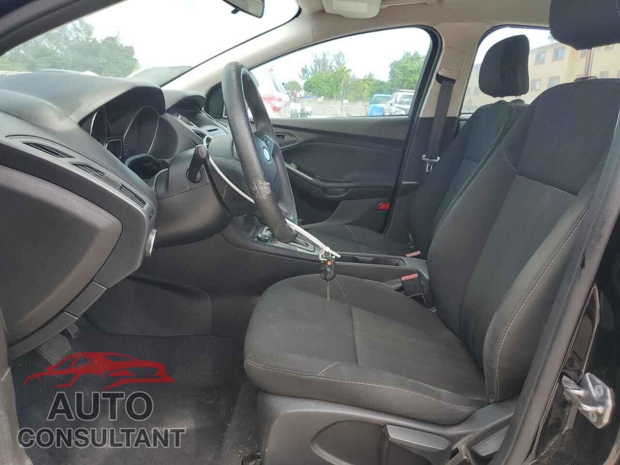 FORD FOCUS 2017 - 1FADP3E29HL231942