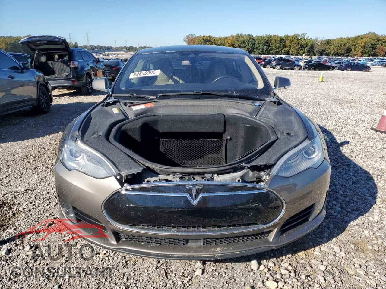 TESLA MODEL S 2015 - 5YJSA1E18FF101133
