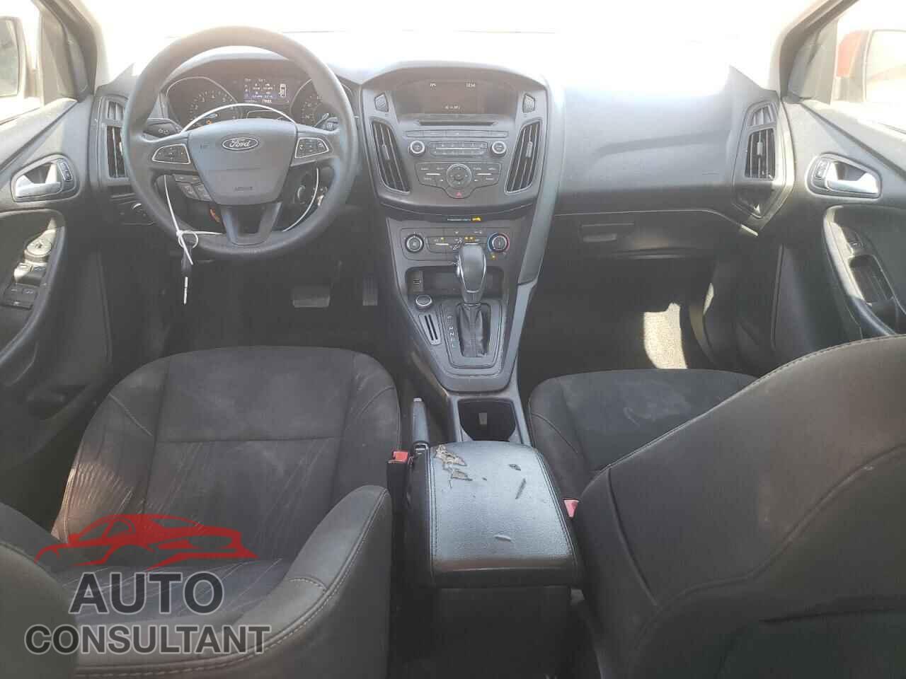 FORD FOCUS 2017 - 1FADP3F20HL242181