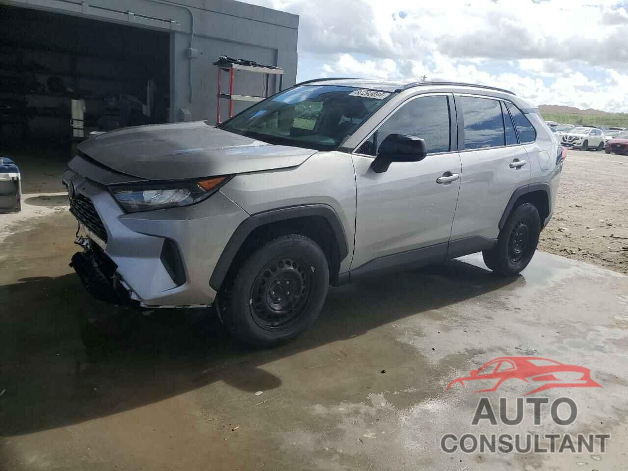 TOYOTA RAV4 2020 - JTMH1RFV9LD048021