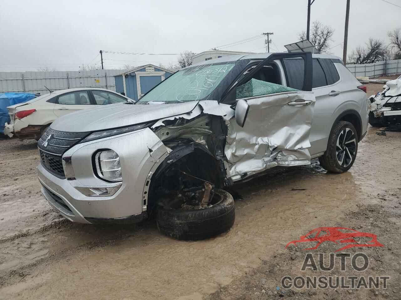 MITSUBISHI OUTLANDER 2023 - JA4J3UA81PZ056312