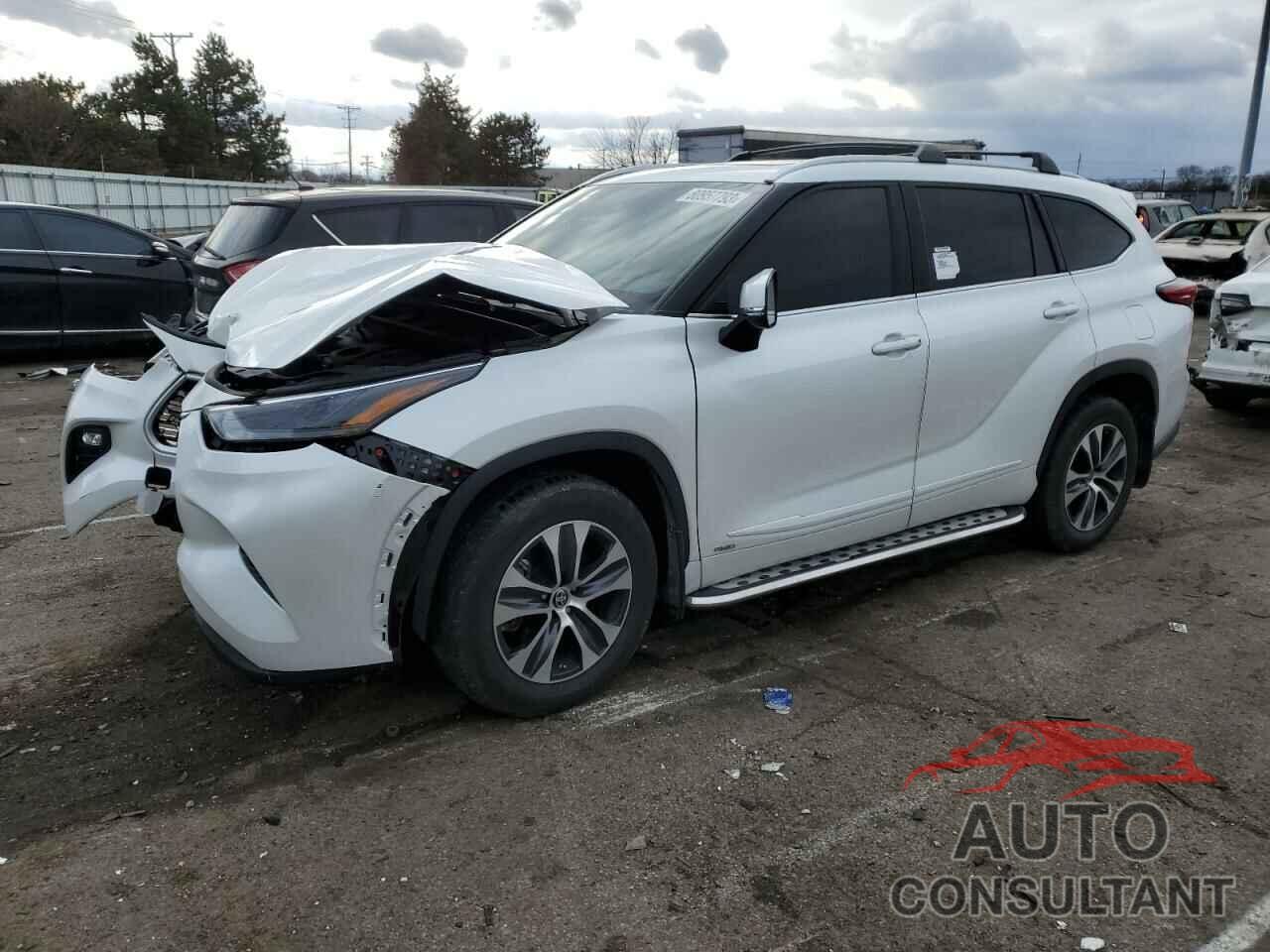 TOYOTA HIGHLANDER 2022 - 5TDGBRCH8NS549951