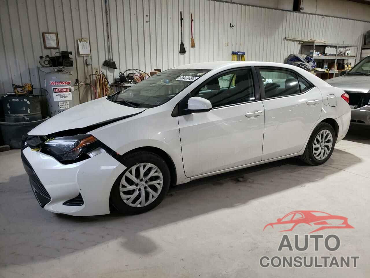 TOYOTA COROLLA 2018 - 5YFBURHE9JP769072