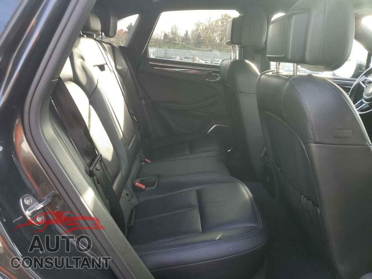 PORSCHE MACAN 2017 - WP1AA2A55HLB80463