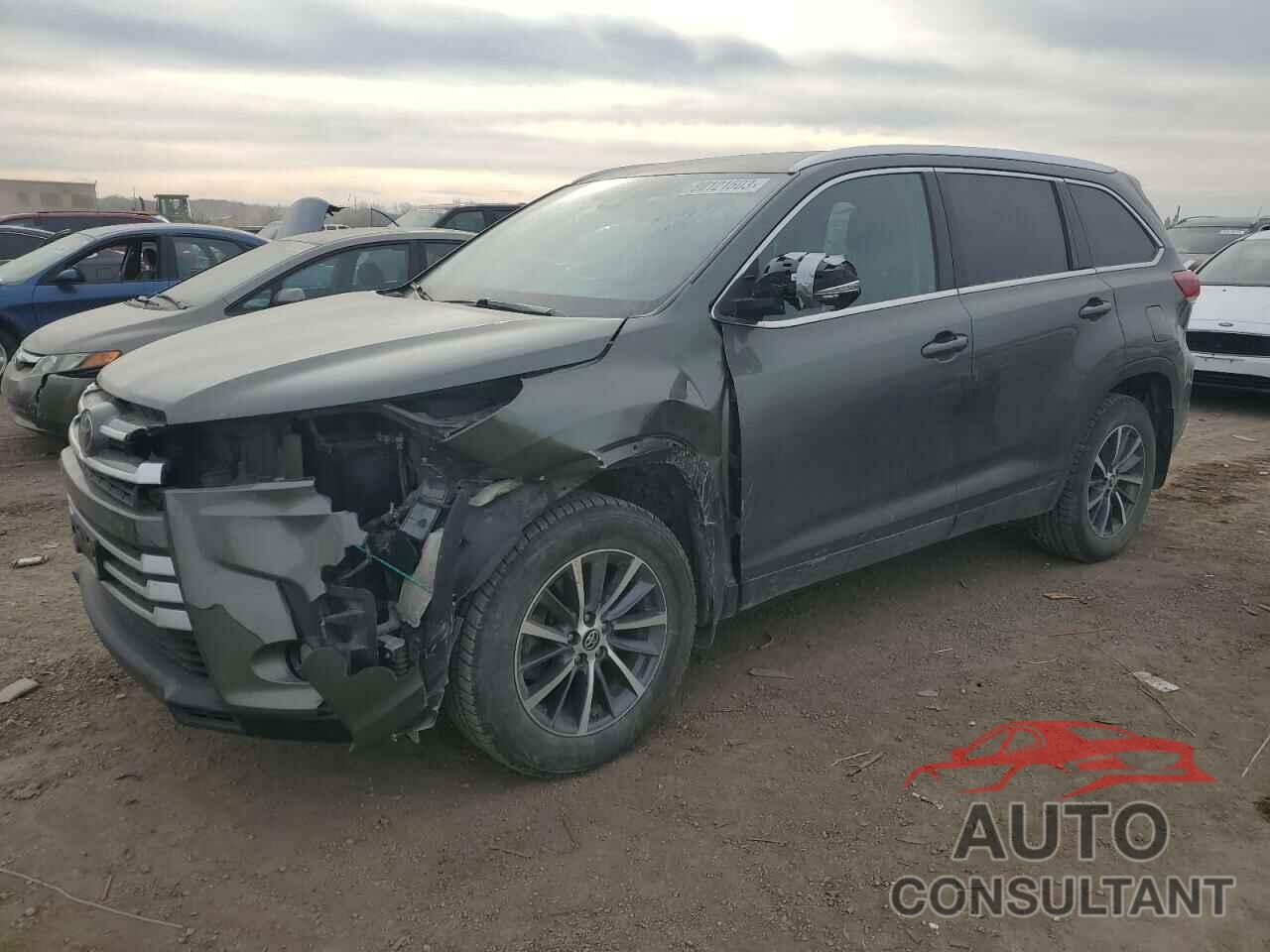 TOYOTA HIGHLANDER 2019 - 5TDJZRFH1KS741737